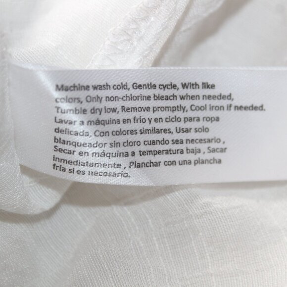 BY DESIGN Ivory Cold Shoulder Casual Blouse Shirt Top Size Medium - Picture 16 of 16